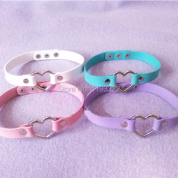 Ошейник ручной работы из натуральной кожи с металлической цепочкой и пуговицами