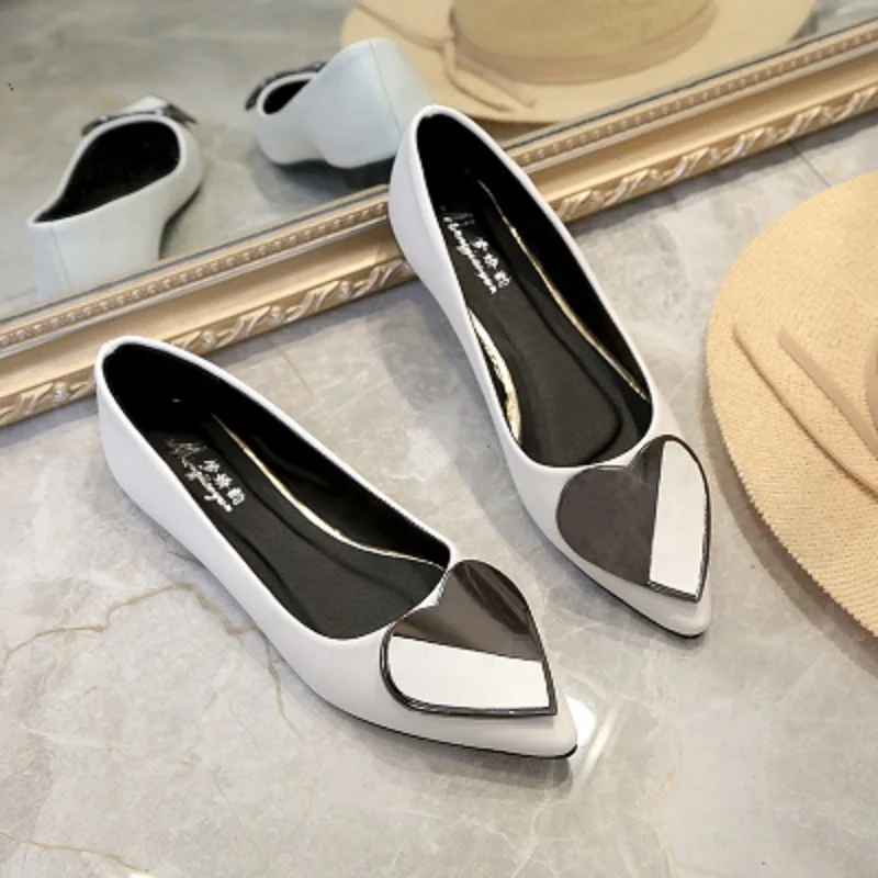 Женская обувь яркие цвета сезон лето Новинка 2019 года женская на мягкой подошве с