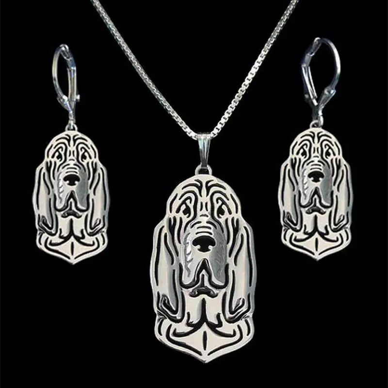 

Женский комплект ювелирных изделий в виде собачки