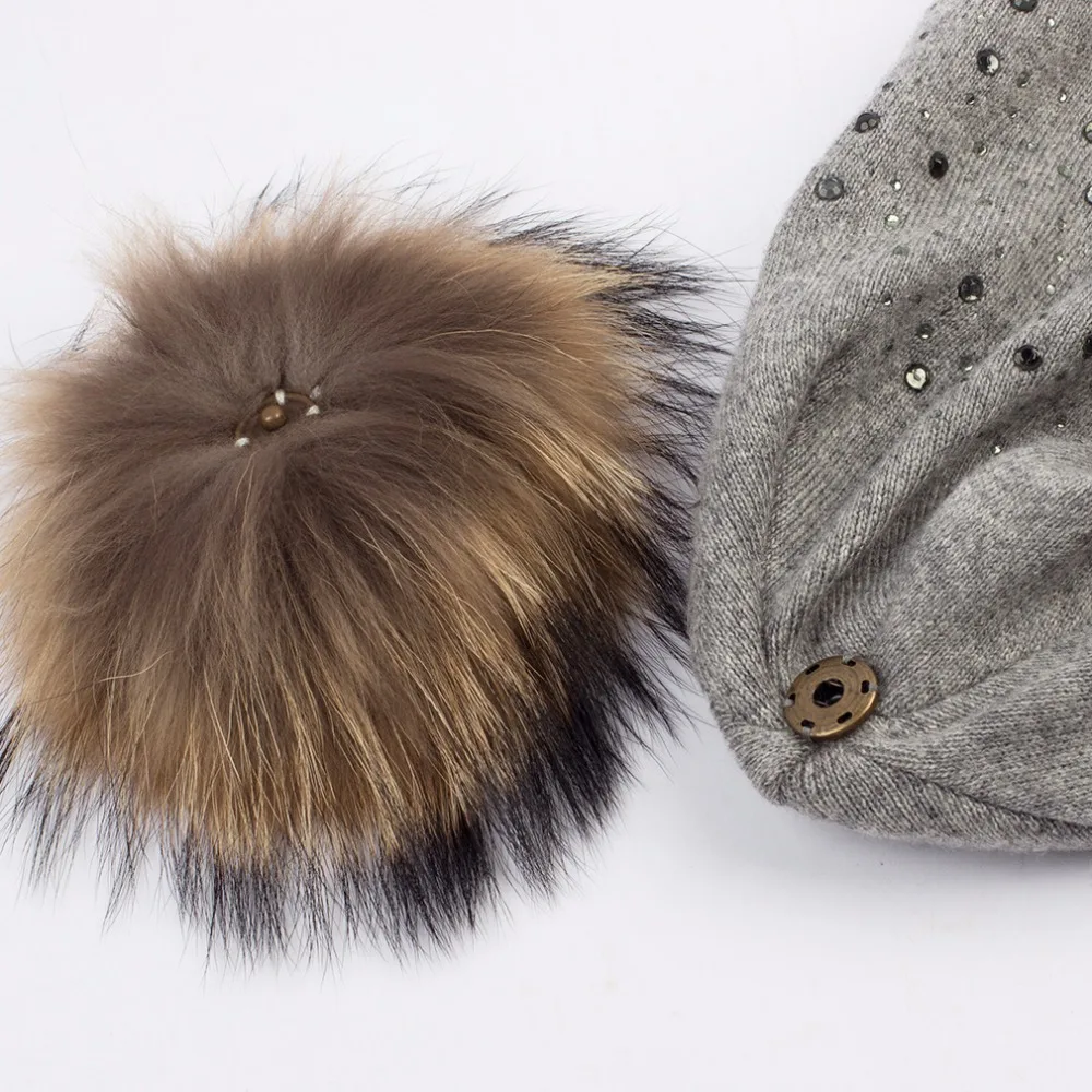 Geebro Для женщин помпонами Шапки зима теплая Вязание енота Мех животных Pom Beanie шапка для Для женщин Натуральный мех помпоном Skullies шапочки dq039