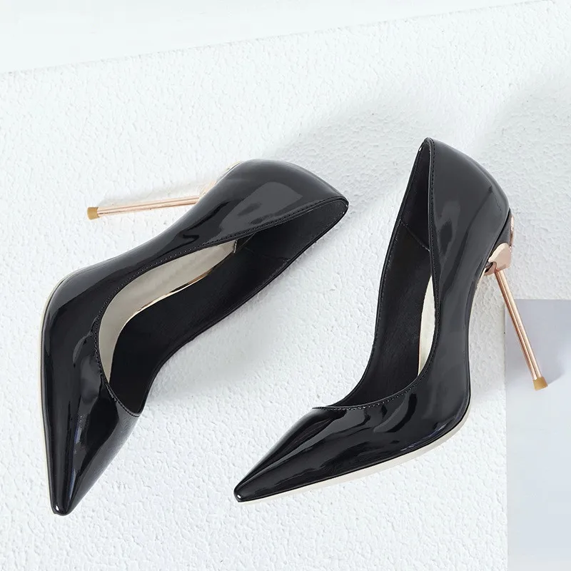 Qianruiti Nightclub Style High Heels Women Shoes Patent Leather Metal Stiletto Pumps Sexy Pointed Toe Wedding | Обувь