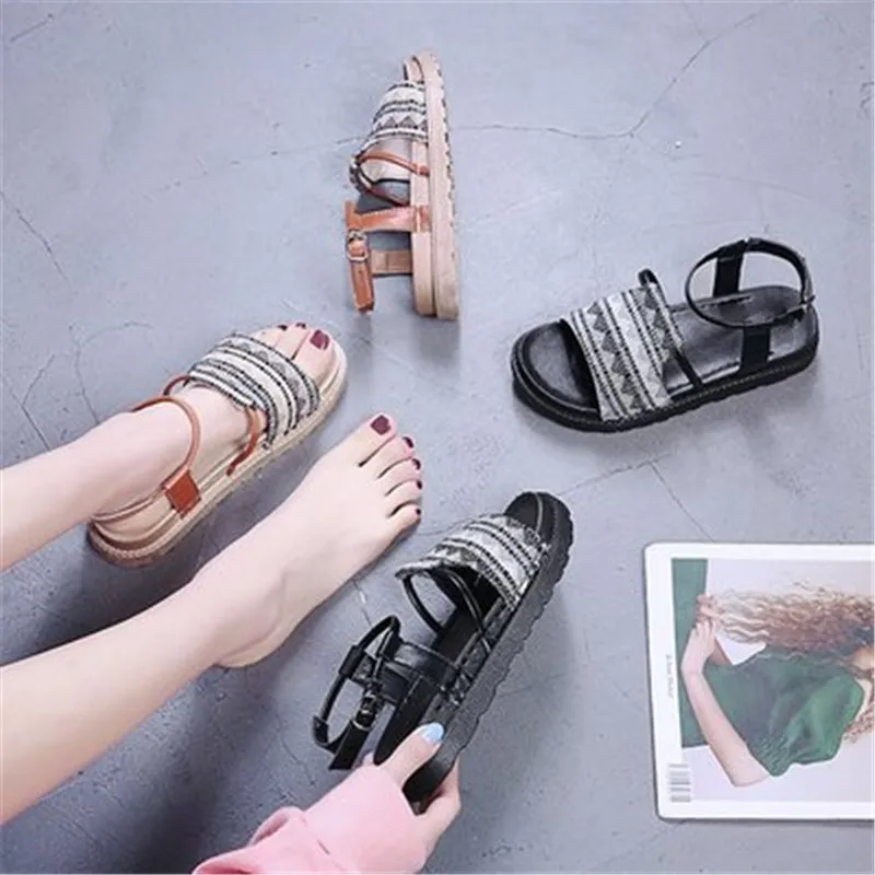 Сандалии женские на плоской толстой подошве повседневные Модные босоножки в