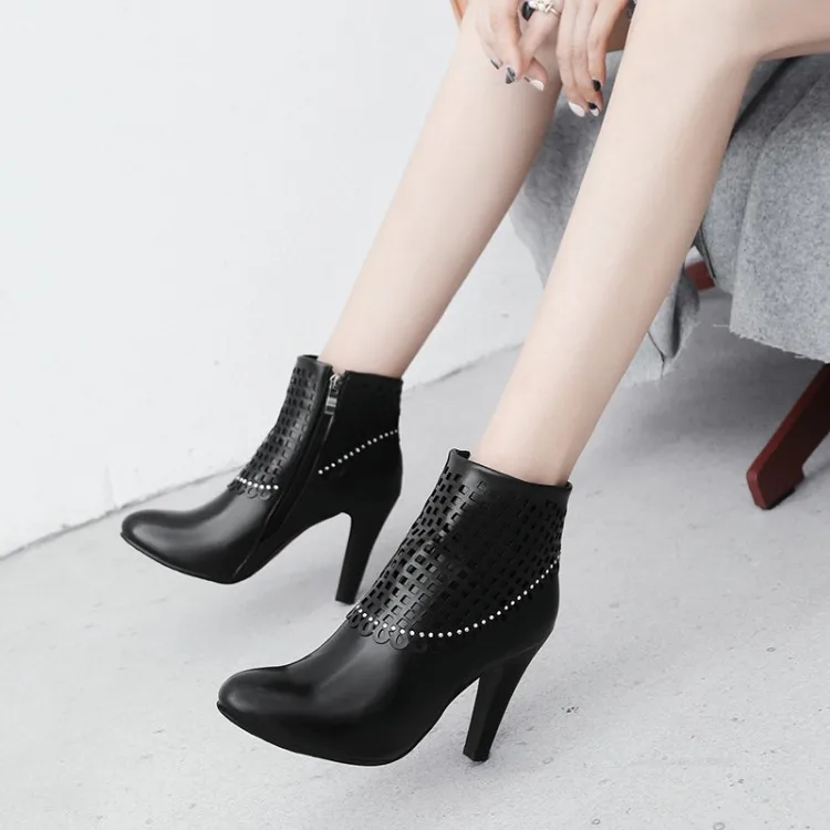 Ботинки-мартинсы на высоком каблуке с круглым носком и молнией сбоку | Обувь