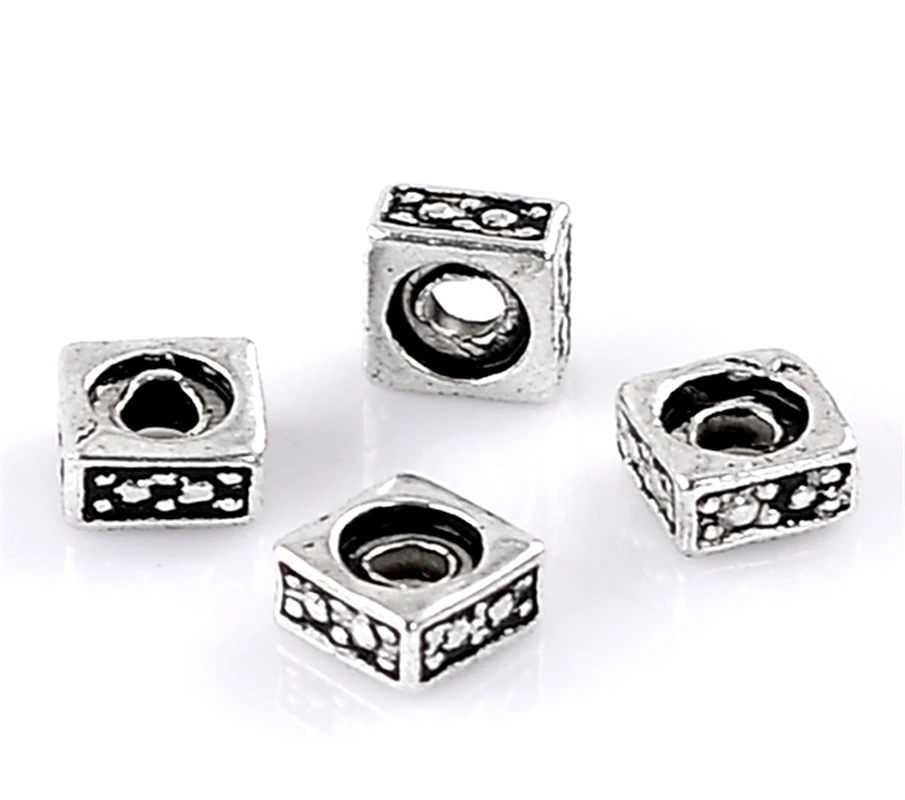

DoreenBeads очаровательные бусины квадратный серебряный узор резной 5x5 мм, 200 шт. (B22427), yiwu