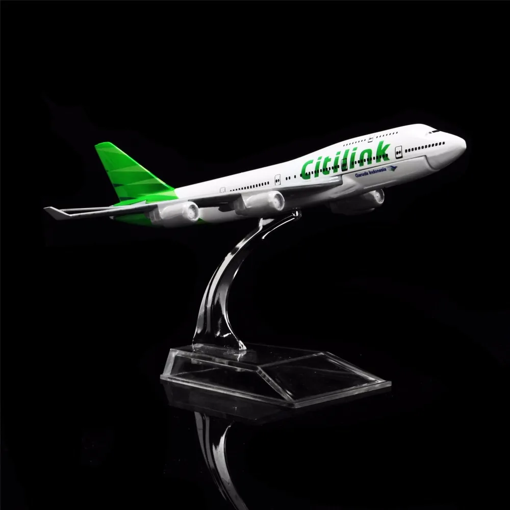 1:400 16 см Garuda indonesia Airlines Boeing 747 металлическая модель самолета офисное украшение