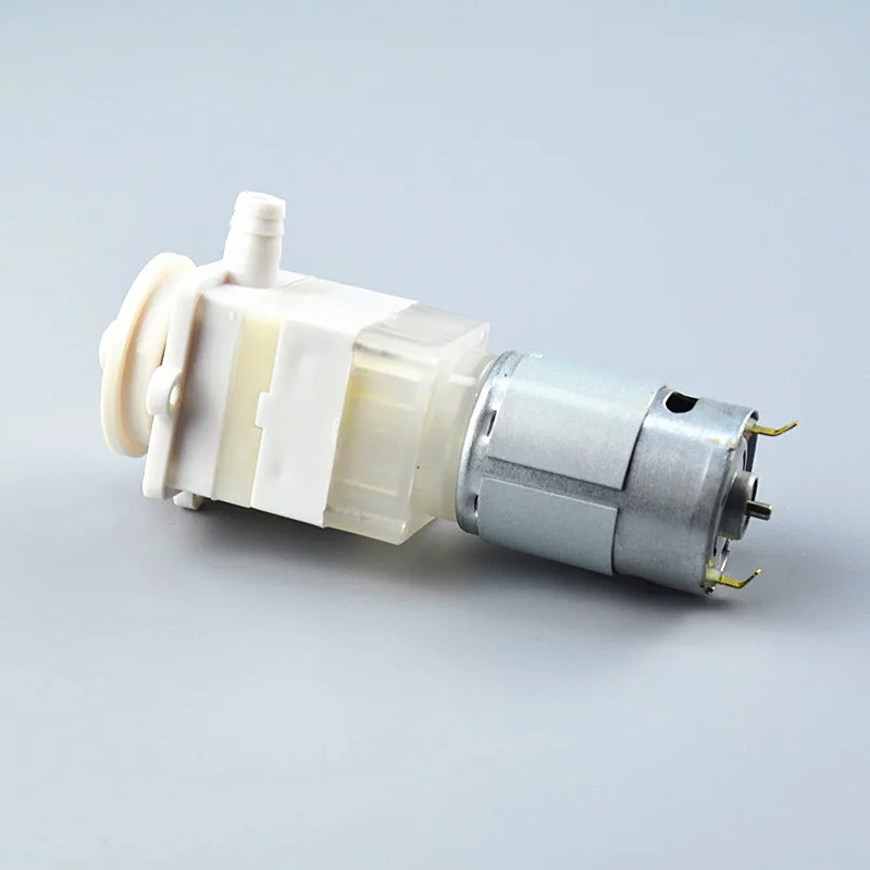 12 V/24 V чайный набор микро водяной насос поток 1.4L/мин головка 10m мощность 7 0 W |