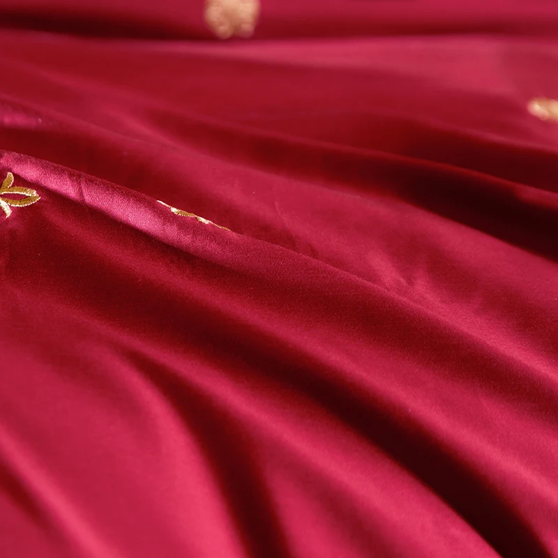 летний комплект постельного белья Tencel 2018 года, красный, размеры Queen и King, с вышивкой на наволочках и простыне, мягкие постельные принадлежности для свадьбы.