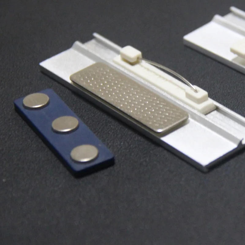 silver Pin Magnetic 70*25 мм серебро/Золото Pin стиль и магниты Металл Сильный магнитный имя ID тег значок держатель с креплением карты тег - Цвет: silver Pin Magnetic