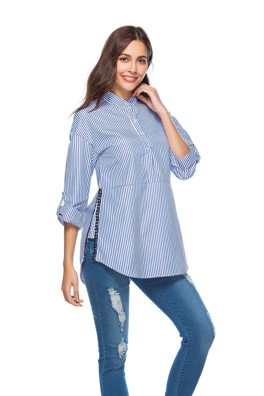 Женская рубашка в полоску на пуговицах с рукавом три четверти| |