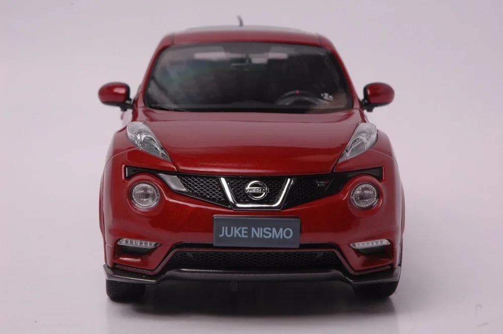 1:18 литья под давлением модель для Nissan Juke Nismo RS Красный сплав игрушечный автомобиль миниатюрная Коллекция подарков