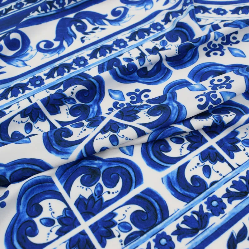 92*147 см/шт. сине-белая фарфоровая атласная тянущаяся ткань Habijabi для летнего платья