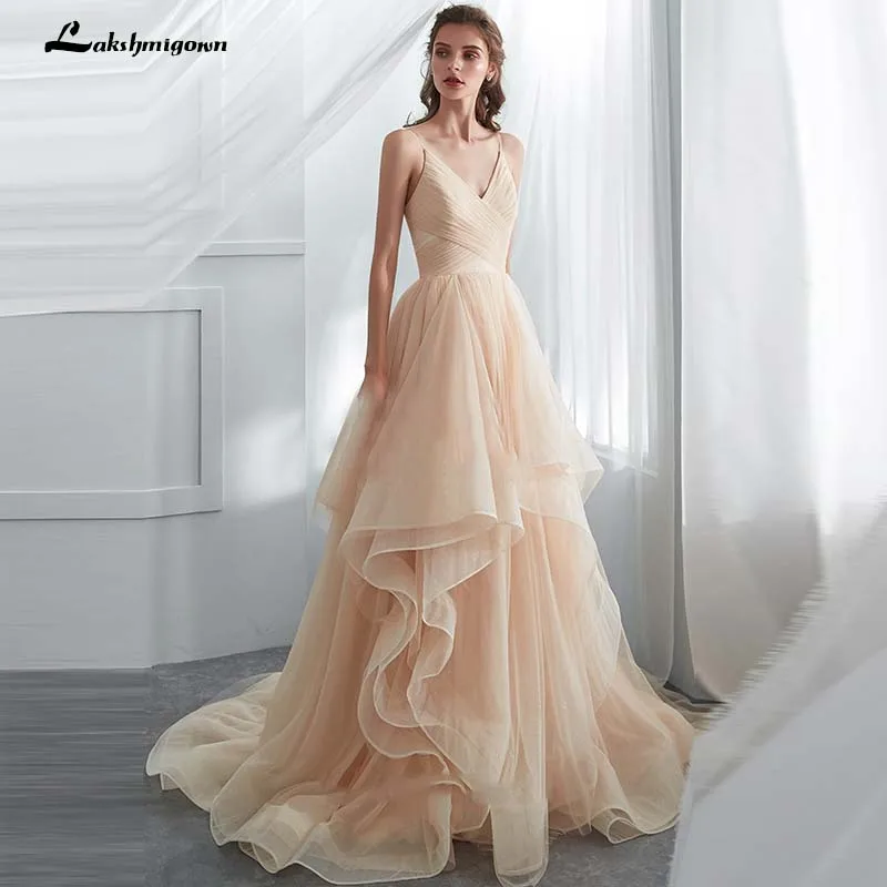 Романтический на тонких бретелях Champagne Puffy с оборками из мягкого фатина бальное