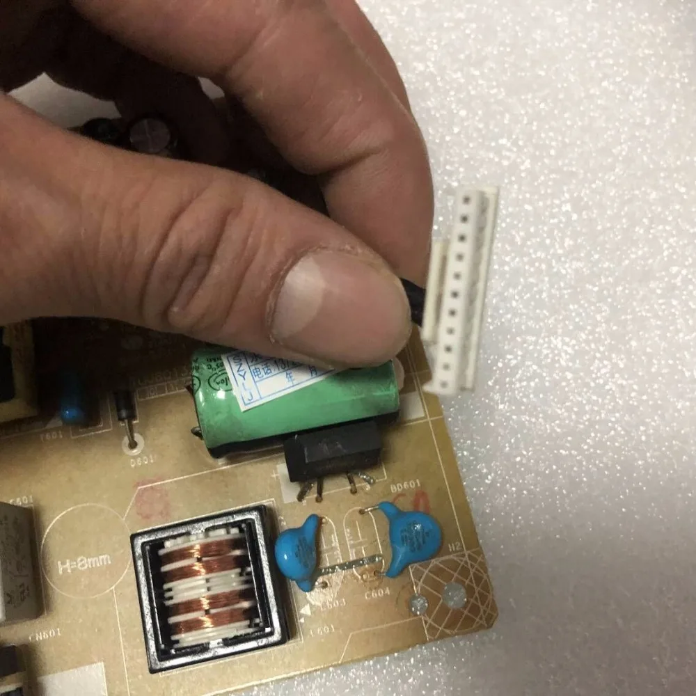 Хорошее качество IN2020MB ST2220MB ST2420LB E2211Hb 4H.17B02.A00 SPOT