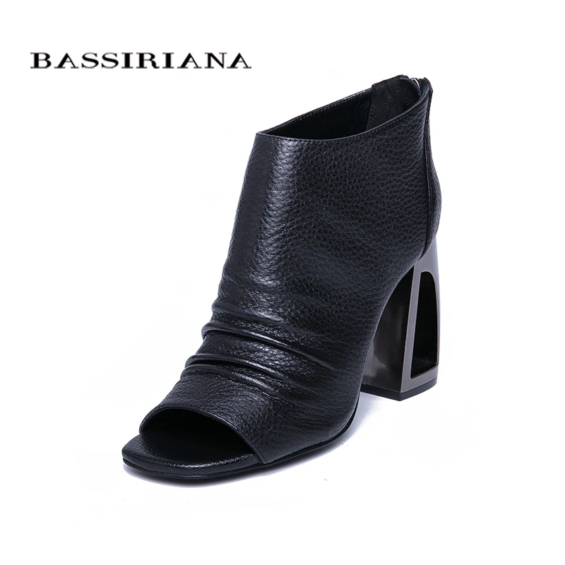 BASSIRIANA/Новинка 2019 г. Модные Босоножки на каблуке женские кожаные летние черные