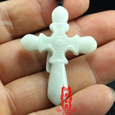 

Exquisite natural JADEST pendant, carved Light Green Cross Pendant Necklace, men's and women's jewelry gifts