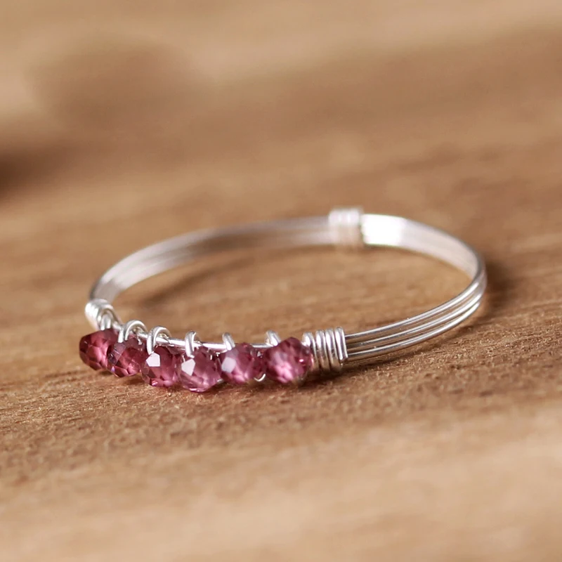 Женское серебряное кольцо из натурального бисера ювелирное изделие