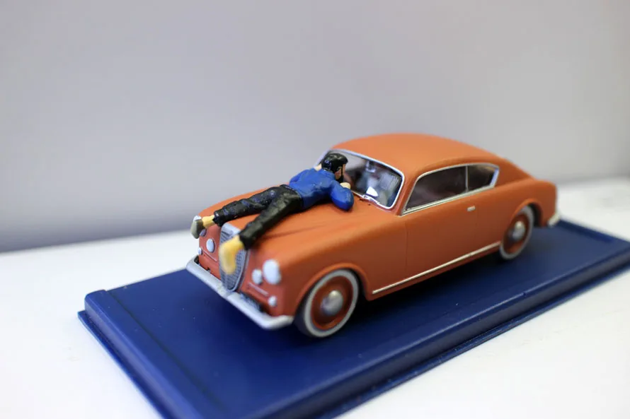 Модель 1/43 игрушечный автомобиль AdventuresToy TINTIN Игрушечная модель