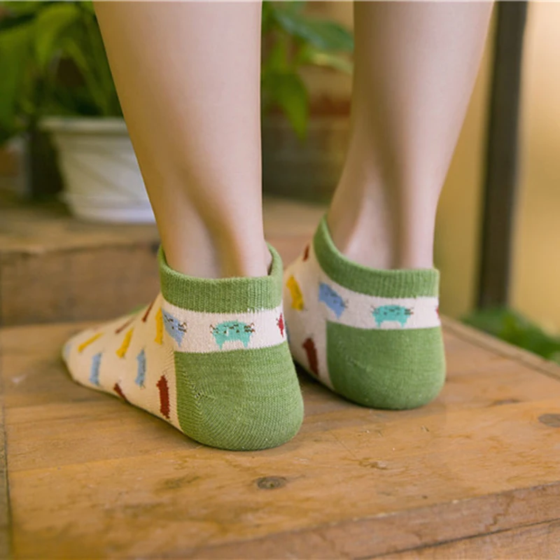 

2017 New Arrival Lovely Cartoon Women Cotton Socks High Quality Cotton Ship Sox Japanese Fashion Style Socks for Lady Girls