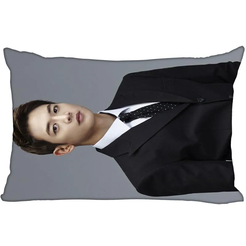 Популярная Корейская атласная наволочка Choi SHINee Minho под заказ 35x45 см (одна сторона)