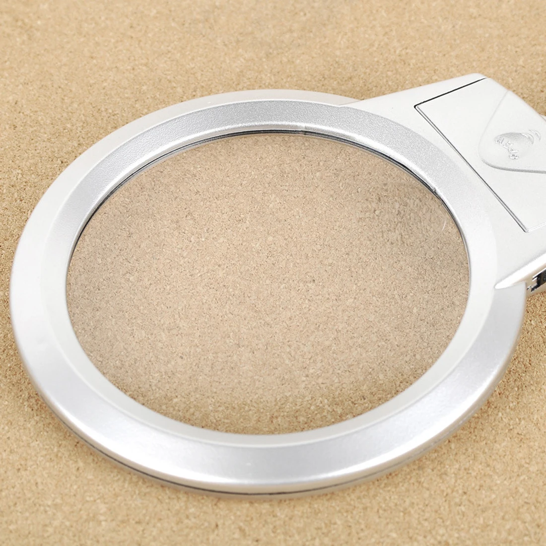 Clip-on Table Magnifier 2.5X 107MM Desk Magnifying Glass with LED Lamp Loupe for Watch Repair Reading Light | Инструменты