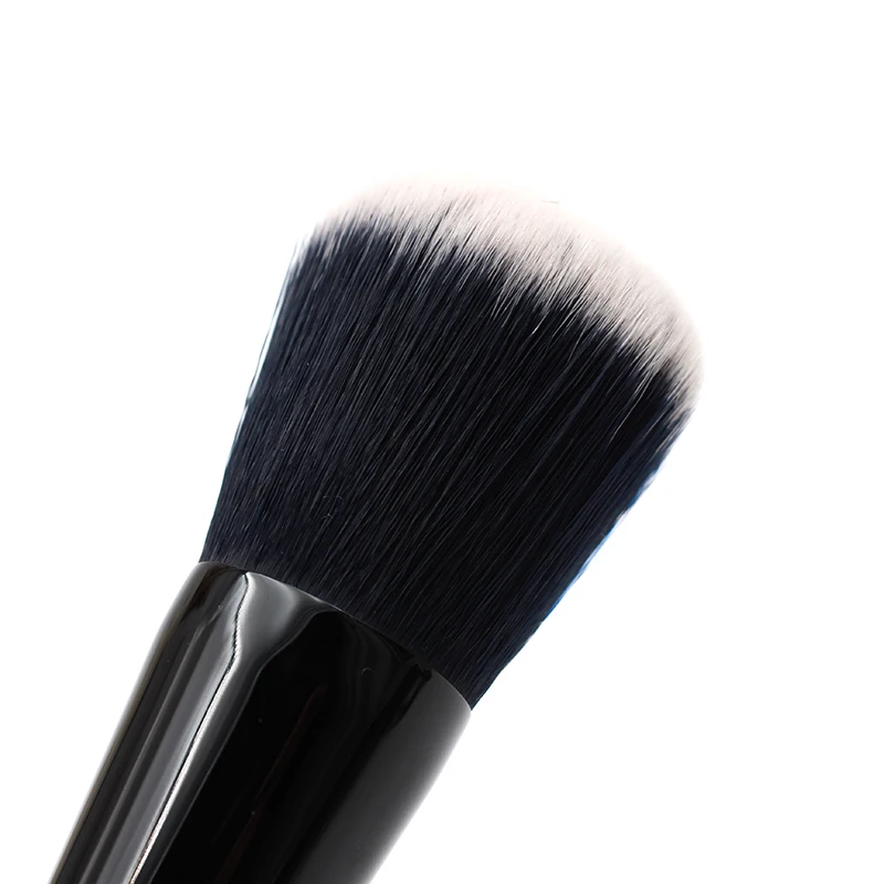 Антибактериальная кисть для основы лица классический черный с деревянной ручкой