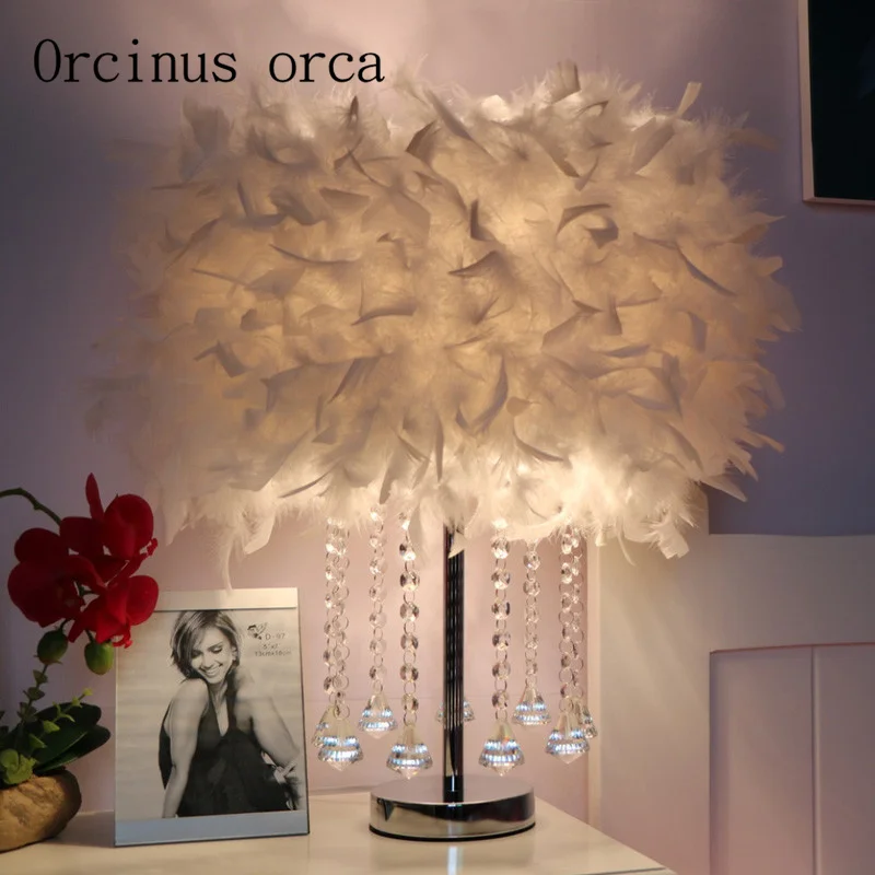 Crystal feather desk lamp bedroom bedside lamp decoration wedding warm small table lamp Postage free