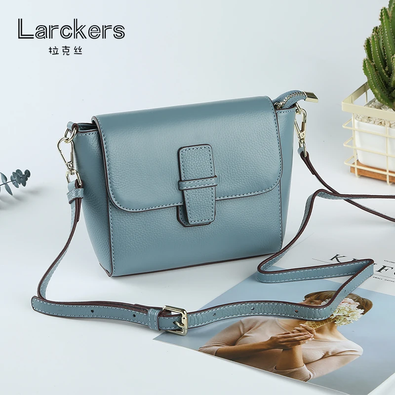 Модная сумка на плечо из натуральной кожи черная женская через однотонная мягкая