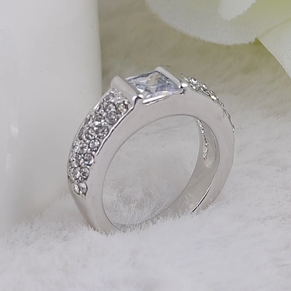 Модный дизайн элегантное роскошное кольцо из искусственного циркония Свадебные