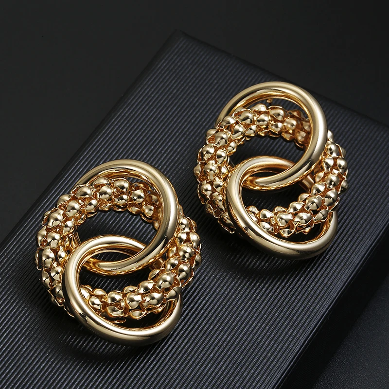 

2019 New Exaggerated Big ZA Clip on Earrings Non Pierced Ear Clips Gold Metal Vintage Earring for Women Wedding Party Jewelry