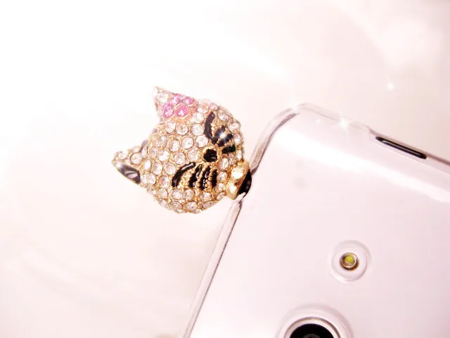 

Cartoon Fox Shape With Diamond Dustproof Plug Caps Cell Phone Accessories For all of 3.5mm Earphone Dust Plug