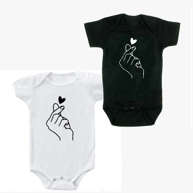 

Shirerty Summer Newborn Baby Boy Girl Cotton Short Sleeve Love Gesture Print Baby Romper Jumpsuit Outfits