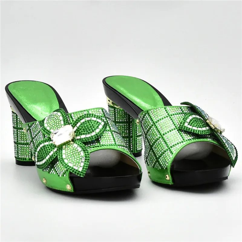 Новое поступление итальянские женские пикантные туфли лодочки на высоком