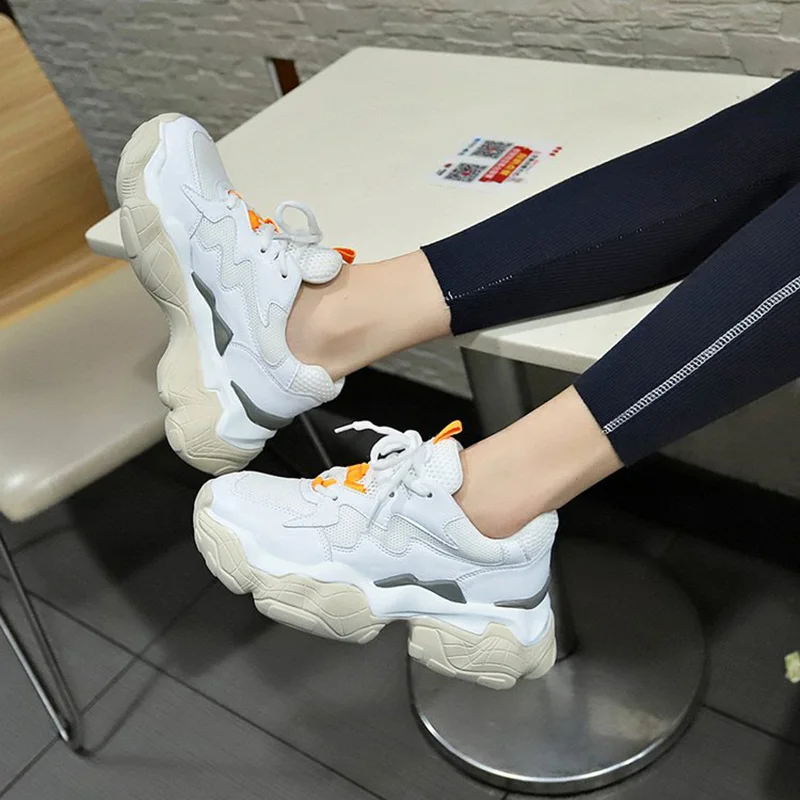 Женские белые кроссовки Новинка лета 2019 женские модные детские со шнуровкой на