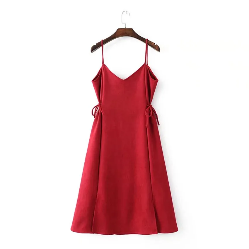 Осенне-зимнее женское платье из искусственной замши на тонких бретелях