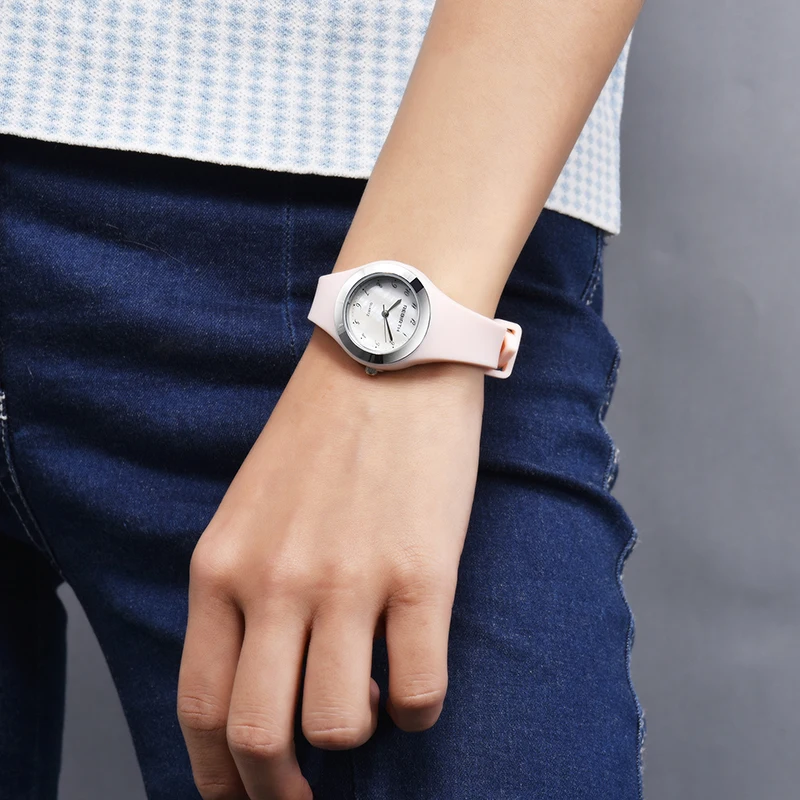 Часы наручные женские кварцевые модные элегантные с мягким силиконовым ремешком