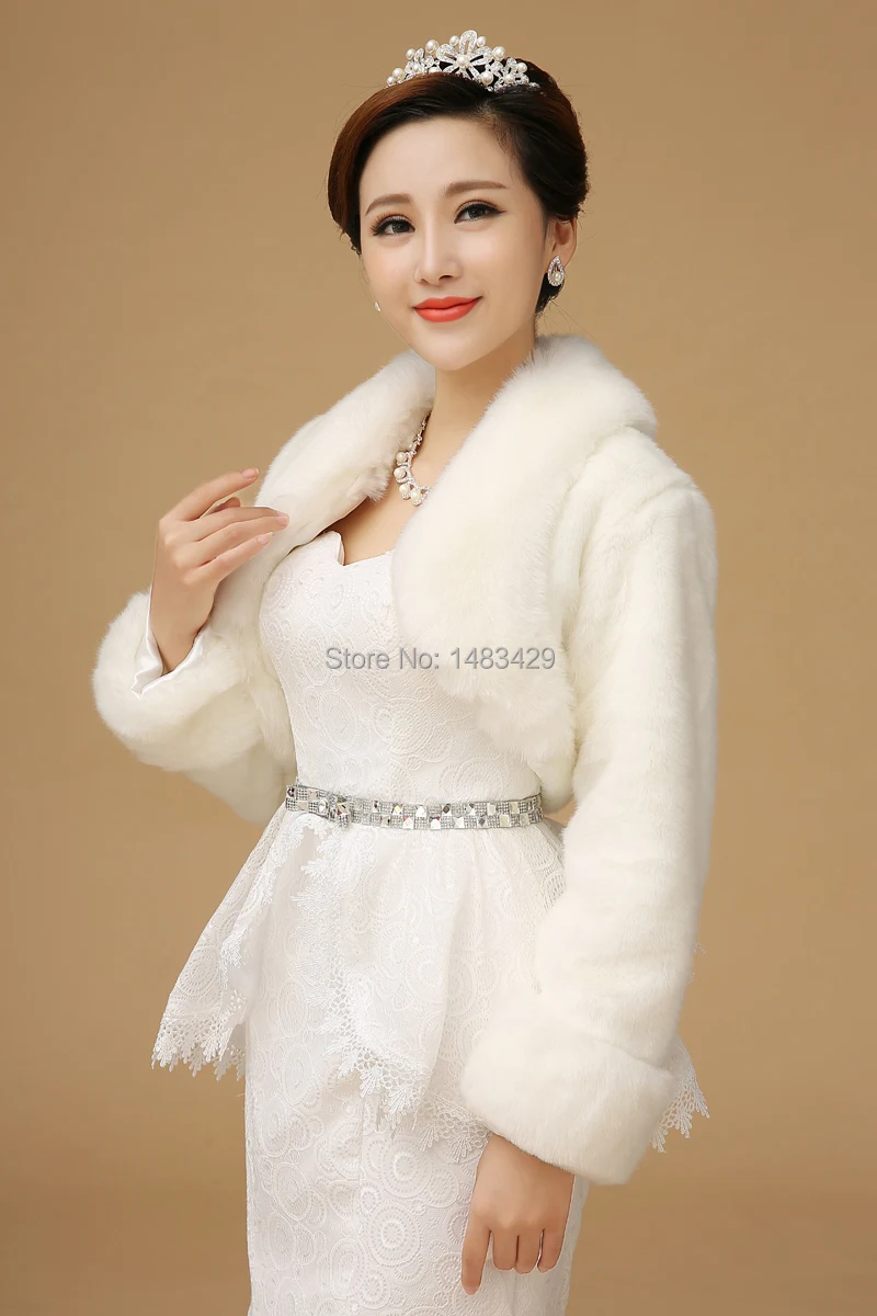 White Long Sleeve Faux Fur Winter Wedding Coat Bridal Wrap 2015 Cloak Cheap China Party Warm For Dresses Swing Thick |