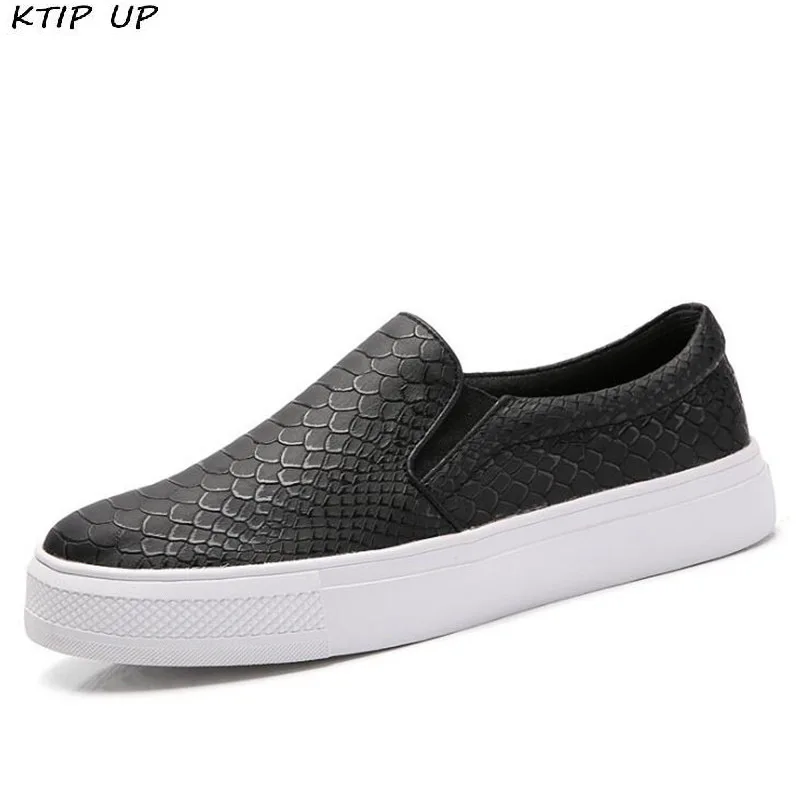 

Демисезонная обувь; Женская повседневная обувь на плоской подошве; Черные лоферы с круглым носком; Женская рабочая обувь из натуральной кож...