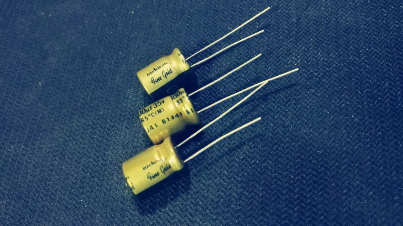 10 шт./20 шт. nichicon fine gold FG 35v100uf электролитический конденсатор аудио супер