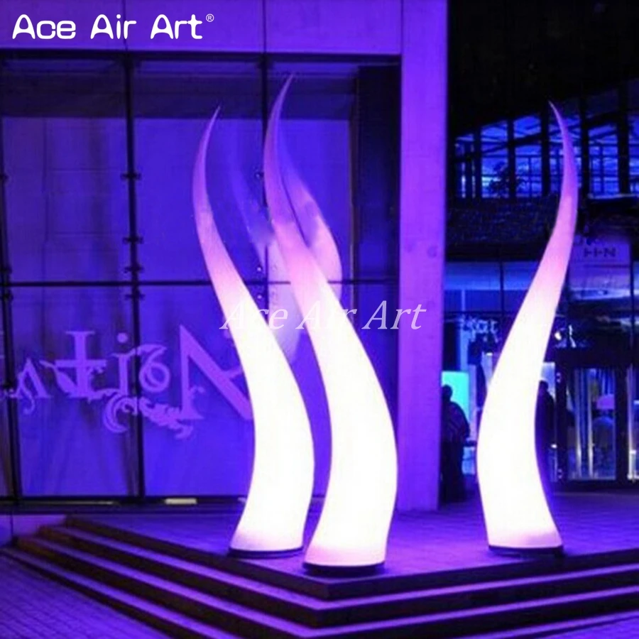 安い クラブパーティーのベースを備えた照明用のスパイラルインフレータブルノックスホーンの湾曲コーン