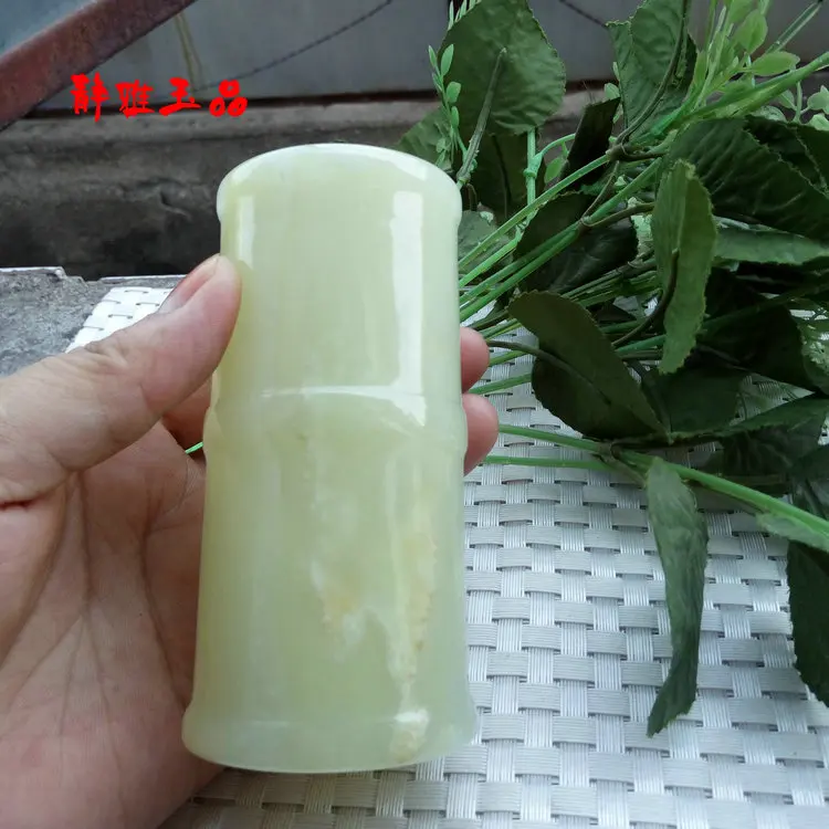 

Chinese Hand carving natural jade Ice-seed blue and white jade penholder