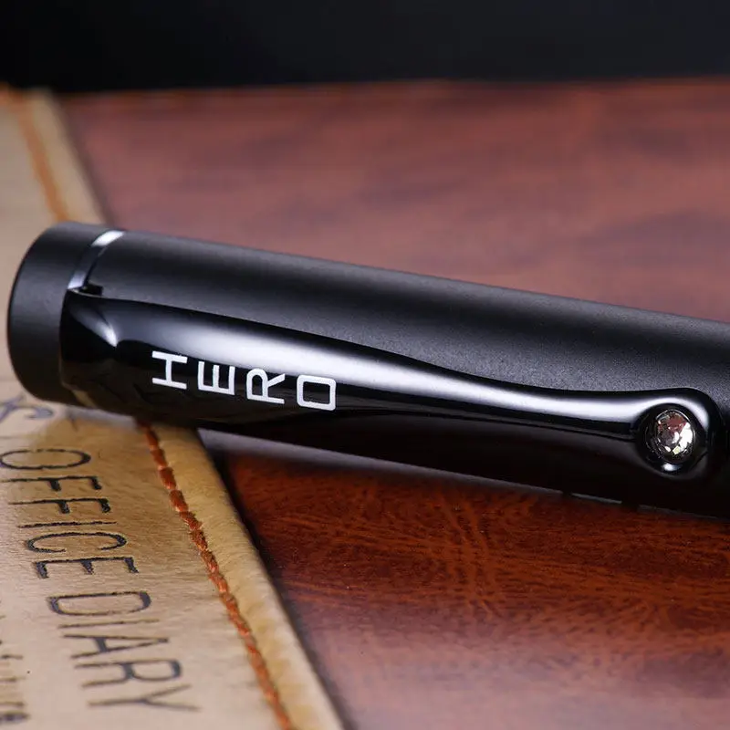 Металлическая шариковая ручка с драгоценными камнями матовая черная