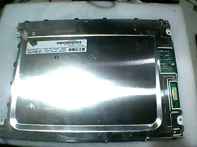 ЖК-дисплеи LM10V33 | Компьютеры и офис