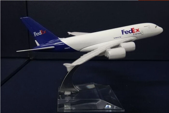 Модель самолета A380 технические грузовые самолеты 16 см модель из сплава для детей