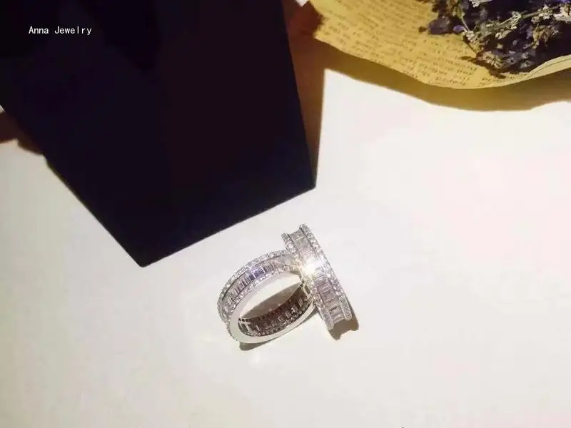 Ослепительное дизайнерское кольцо из стерлингового серебра 925 пробы с фианитами