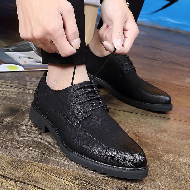 

New 2018 Business Dress Men Formal Shoes Italian Wedding Pointed Toe Fashion Leather Shoes Flats Oxford Shoes For Men Lace up