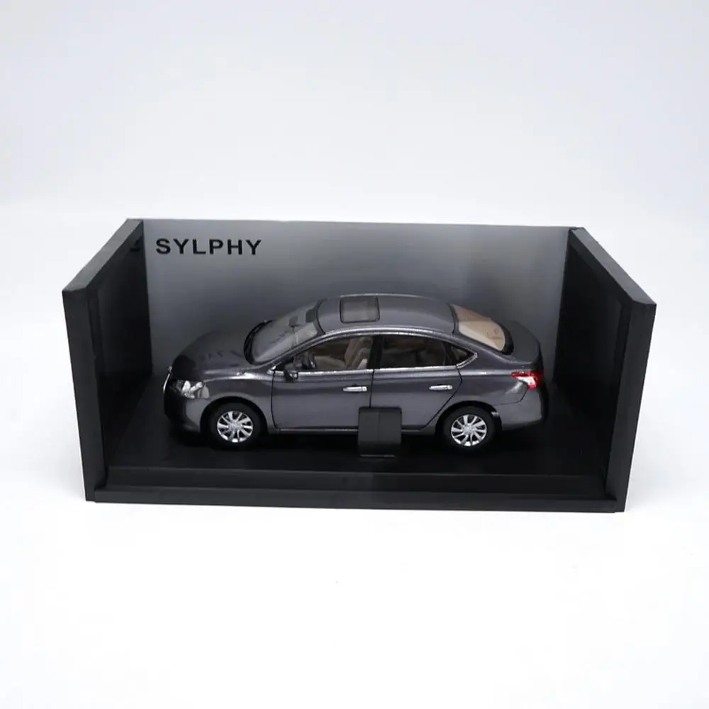 Коллекция литых под давлением моделей автомобилей NISSAN SYLPHY 1/18 в масштабе