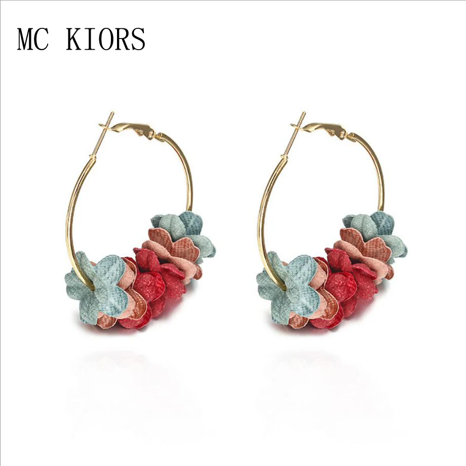 Разноцветные корейские простые серьги кольца в виде цветка из сплава Джокера для