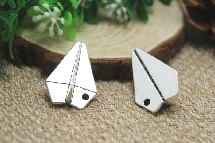 7 шт.-бумажные бриллианты антикварные серебряные подвески в виде самолета одном