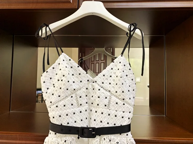 High Quality Self Portrait Dress 2019 Women Sexy V-neck Spaghetti Strap Pleated Long White Polka Dot Hollow Out Lace | Женская одежда