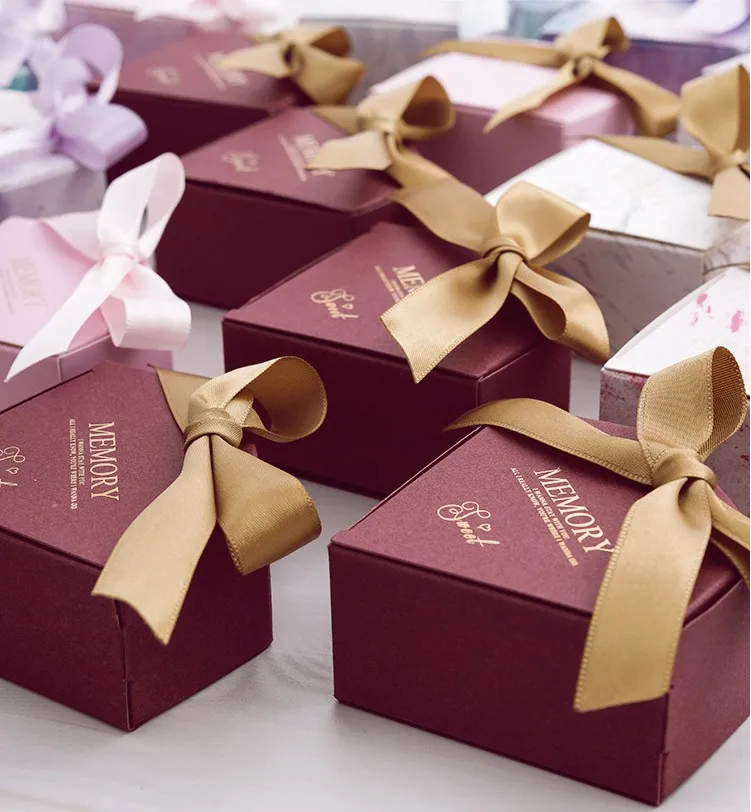 Бесплатная доставка 100 шт. Свадебная коробка для сувениров в форме сердца